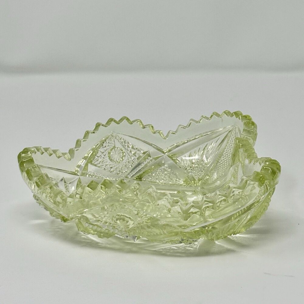 Vintage Heart Shaped Sawtooth Canary Manganese Crystal Cut Glass Candy Dish MCM